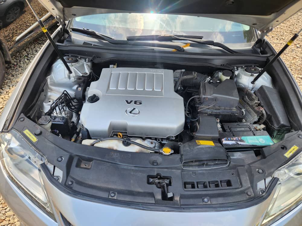 2014 Lexus model ES350  | Kendomon Motors - View 10