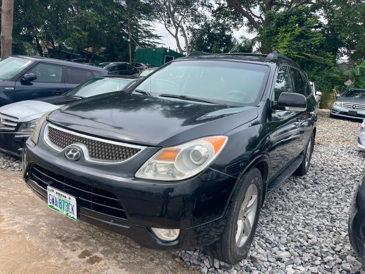 2011 Hyundai Veracruz - View 2