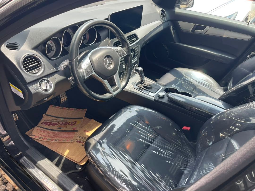 2013 Mercedes-Benz C300 - View 3