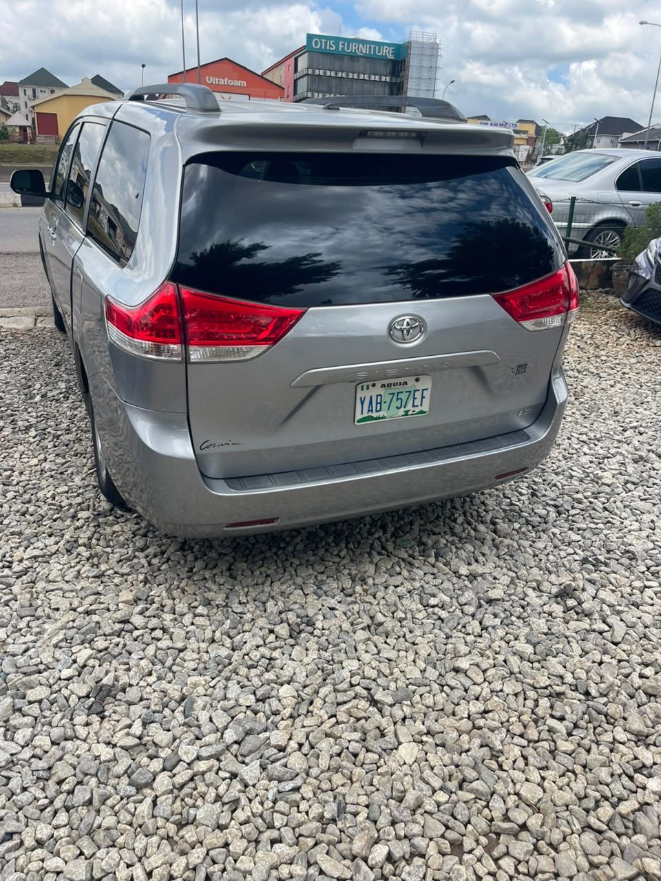 2011 Toyota  Sienna - View 5